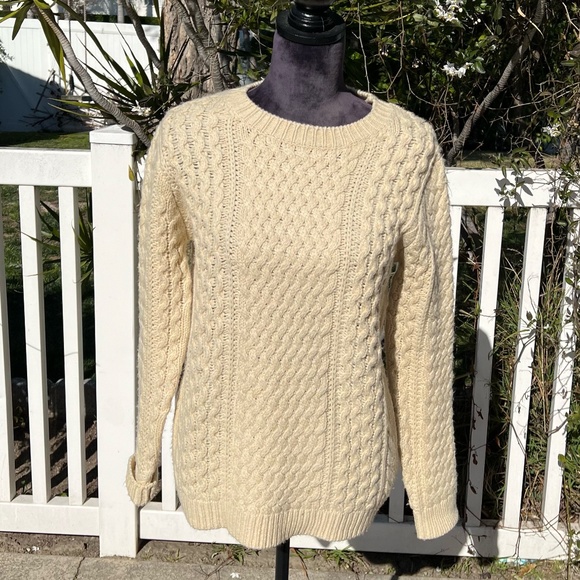 Forever 21 Fisherman's Sweater, Size Medium - Picture 1 of 4